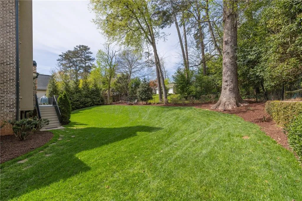 271 Lafayette Way, Sandy Springs, Georgia 30327, 6 Bedrooms Bedrooms, ,6 BathroomsBathrooms,Residential,Sold,271 Lafayette Way,7027555