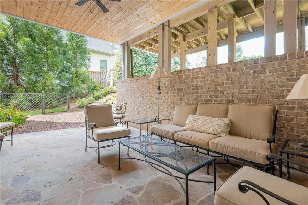 271 Lafayette Way, Sandy Springs, Georgia 30327, 6 Bedrooms Bedrooms, ,6 BathroomsBathrooms,Residential,Sold,271 Lafayette Way,7027555