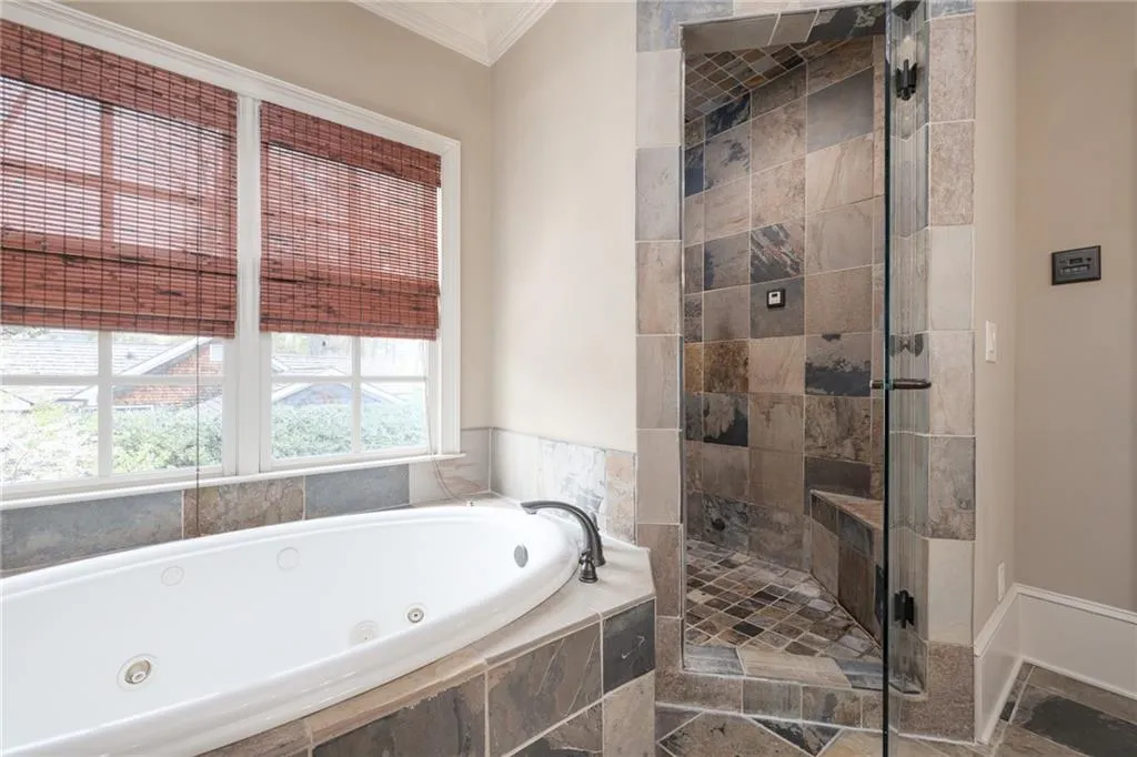 271 Lafayette Way, Sandy Springs, Georgia 30327, 6 Bedrooms Bedrooms, ,6 BathroomsBathrooms,Residential,Sold,271 Lafayette Way,7027555