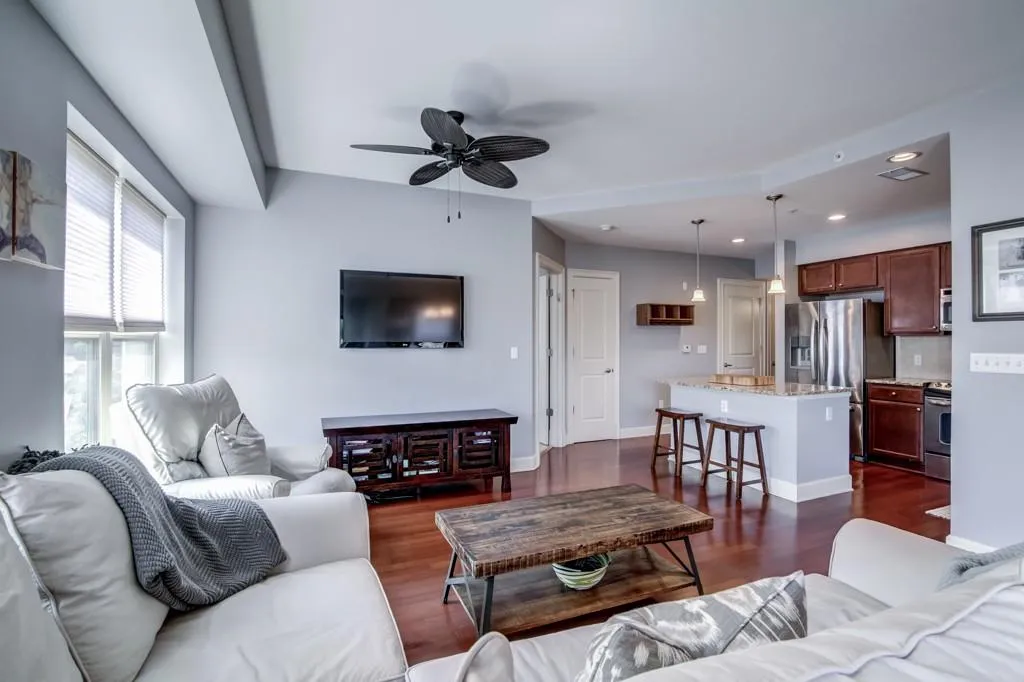 200 River Vista Drive Unit 615, Atlanta, Georgia 30339, 2 Bedrooms Bedrooms, ,2 BathroomsBathrooms,Residential,Sold,200 River Vista Drive Unit 615,5747724