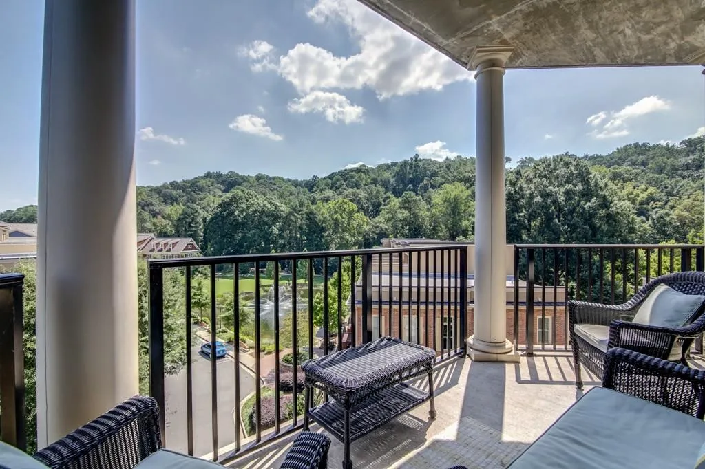 200 River Vista Drive Unit 615, Atlanta, Georgia 30339, 2 Bedrooms Bedrooms, ,2 BathroomsBathrooms,Residential,Sold,200 River Vista Drive Unit 615,5747724