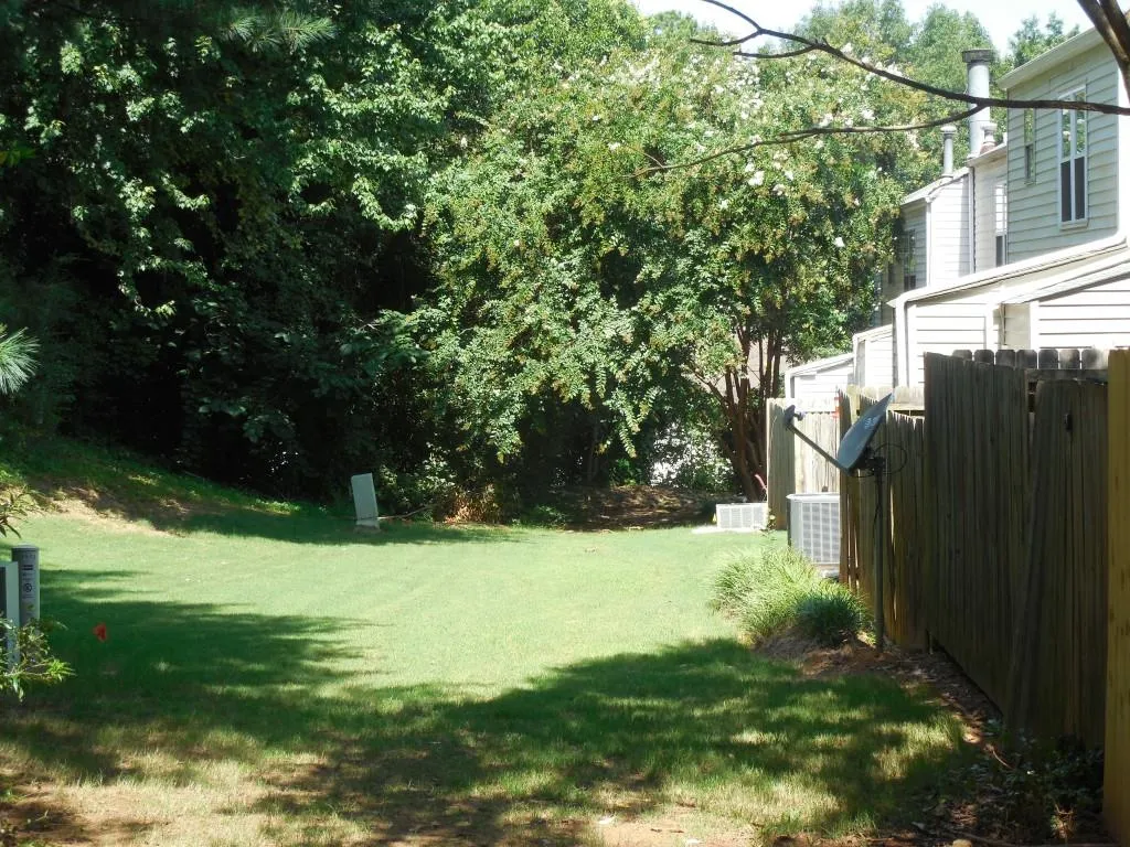 2305 Queen Anne Court, Sandy Springs, Georgia 30350, 2 Bedrooms Bedrooms, ,2 BathroomsBathrooms,Residential,Sold,2305 Queen Anne Court,6050361