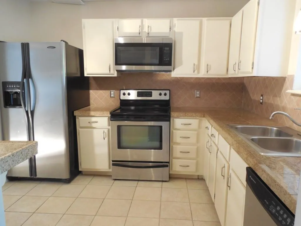 2305 Queen Anne Court, Sandy Springs, Georgia 30350, 2 Bedrooms Bedrooms, ,2 BathroomsBathrooms,Residential,Sold,2305 Queen Anne Court,6050361