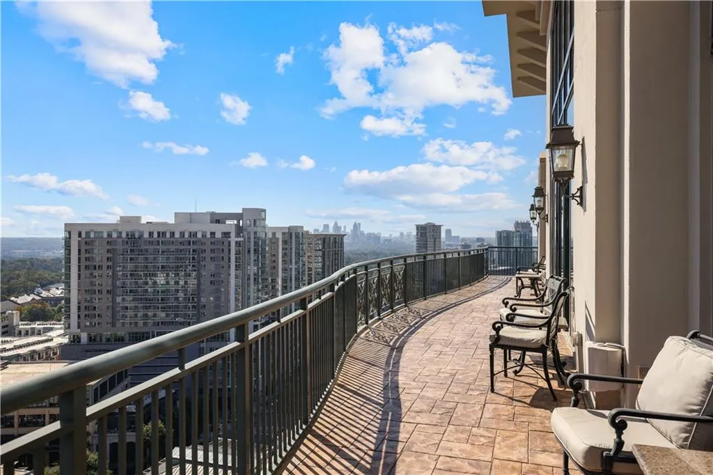 3040 Peachtree Road Nw Unit 1905, Atlanta, Georgia 30305, 4 Bedrooms Bedrooms, ,3 BathroomsBathrooms,Residential,For Sale,3040 Peachtree Road Nw Unit 1905,7668196