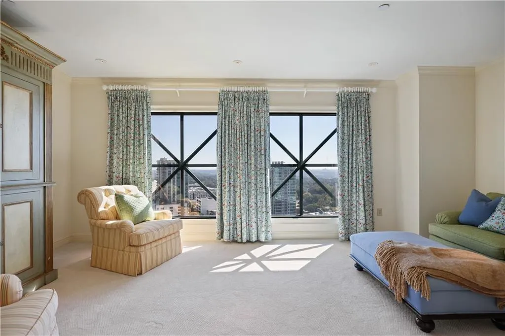 3040 Peachtree Road Nw Unit 1905, Atlanta, Georgia 30305, 4 Bedrooms Bedrooms, ,3 BathroomsBathrooms,Residential,For Sale,3040 Peachtree Road Nw Unit 1905,7668196