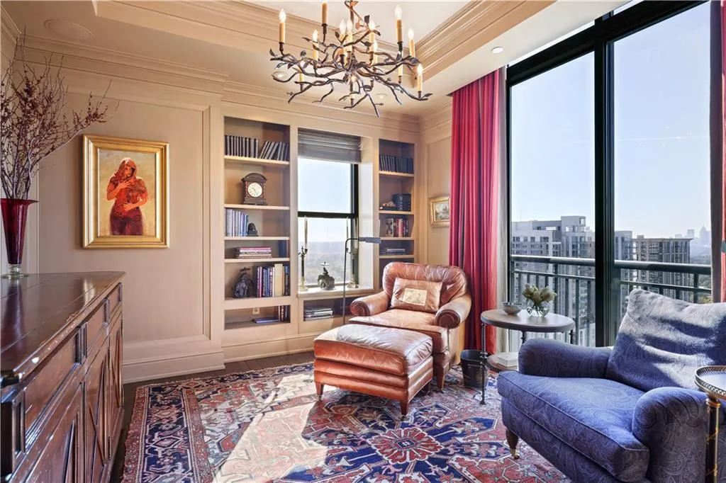 3040 Peachtree Road Nw Unit 1905, Atlanta, Georgia 30305, 4 Bedrooms Bedrooms, ,3 BathroomsBathrooms,Residential,For Sale,3040 Peachtree Road Nw Unit 1905,7668196