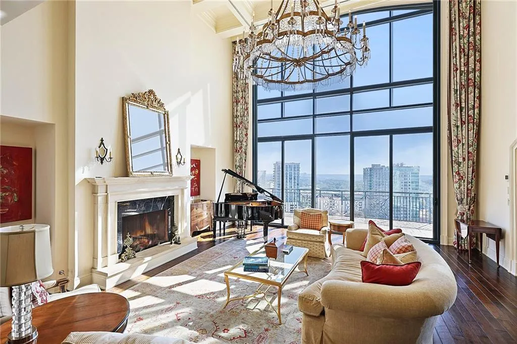 3040 Peachtree Road Nw Unit 1905, Atlanta, Georgia 30305, 4 Bedrooms Bedrooms, ,3 BathroomsBathrooms,Residential,For Sale,3040 Peachtree Road Nw Unit 1905,7668196