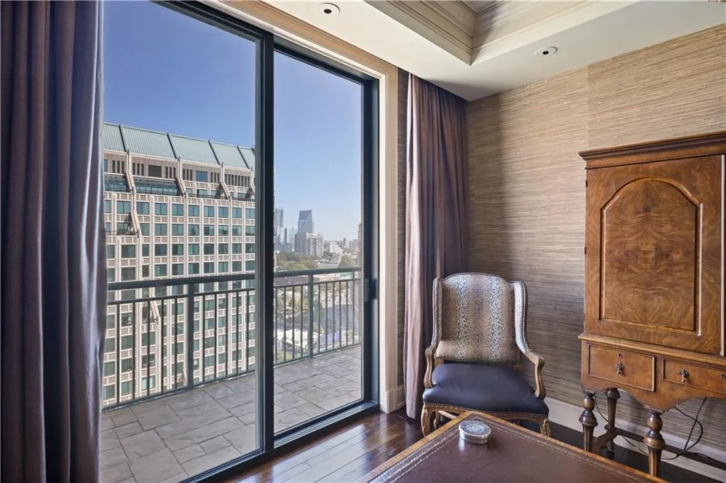 3040 Peachtree Road Nw Unit 1905, Atlanta, Georgia 30305, 4 Bedrooms Bedrooms, ,3 BathroomsBathrooms,Residential,For Sale,3040 Peachtree Road Nw Unit 1905,7668196