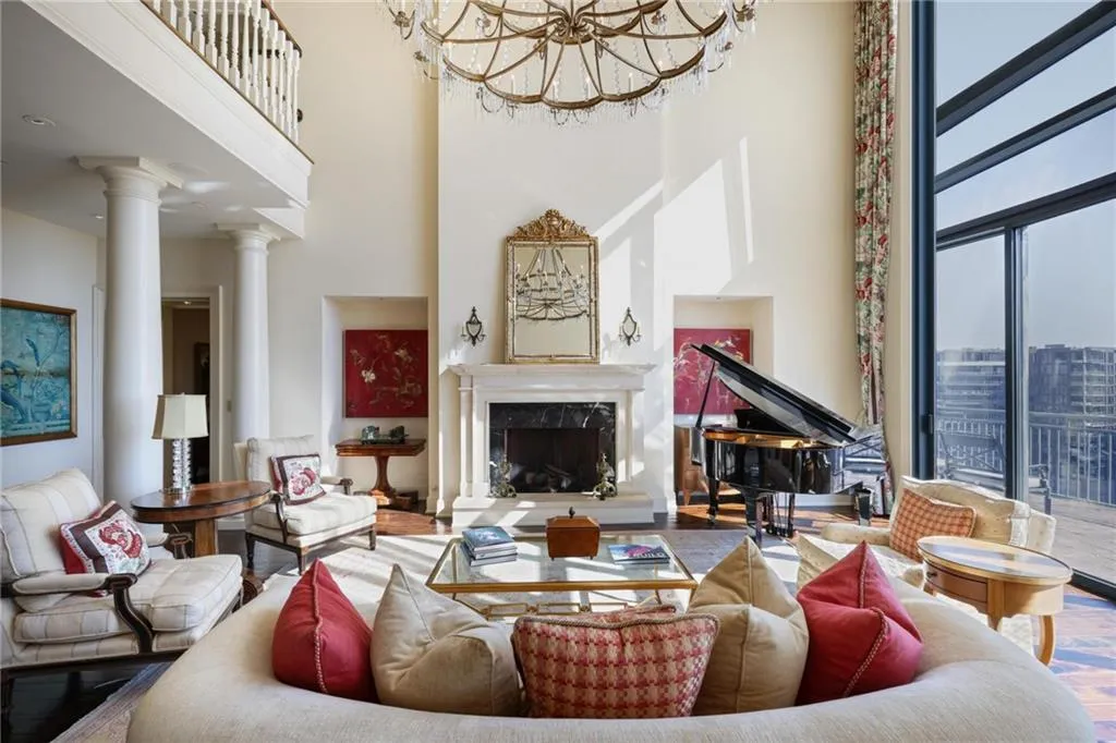 3040 Peachtree Road Nw Unit 1905, Atlanta, Georgia 30305, 4 Bedrooms Bedrooms, ,3 BathroomsBathrooms,Residential,For Sale,3040 Peachtree Road Nw Unit 1905,7668196