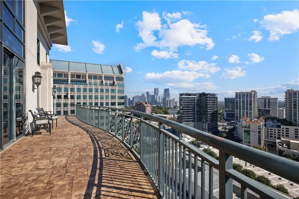 3040 Peachtree Road Nw Unit 1905, Atlanta, Georgia 30305, 4 Bedrooms Bedrooms, ,3 BathroomsBathrooms,Residential,For Sale,3040 Peachtree Road Nw Unit 1905,7668196