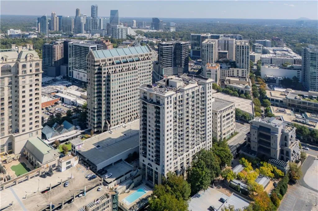 3040 Peachtree Road Nw Unit 1905, Atlanta, Georgia 30305, 4 Bedrooms Bedrooms, ,3 BathroomsBathrooms,Residential,For Sale,3040 Peachtree Road Nw Unit 1905,7668196