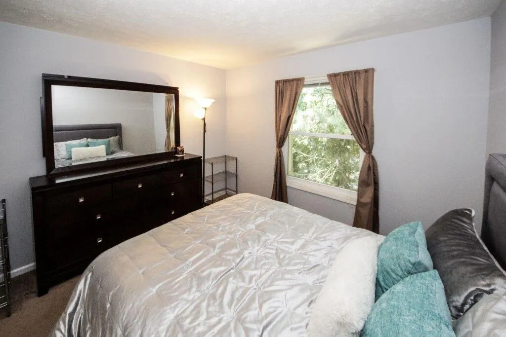 725 Dalrymple Road Unit 4d, Atlanta, Georgia 30328, 3 Bedrooms Bedrooms, ,2 BathroomsBathrooms,Residential,Sold,725 Dalrymple Road Unit 4d,6541143
