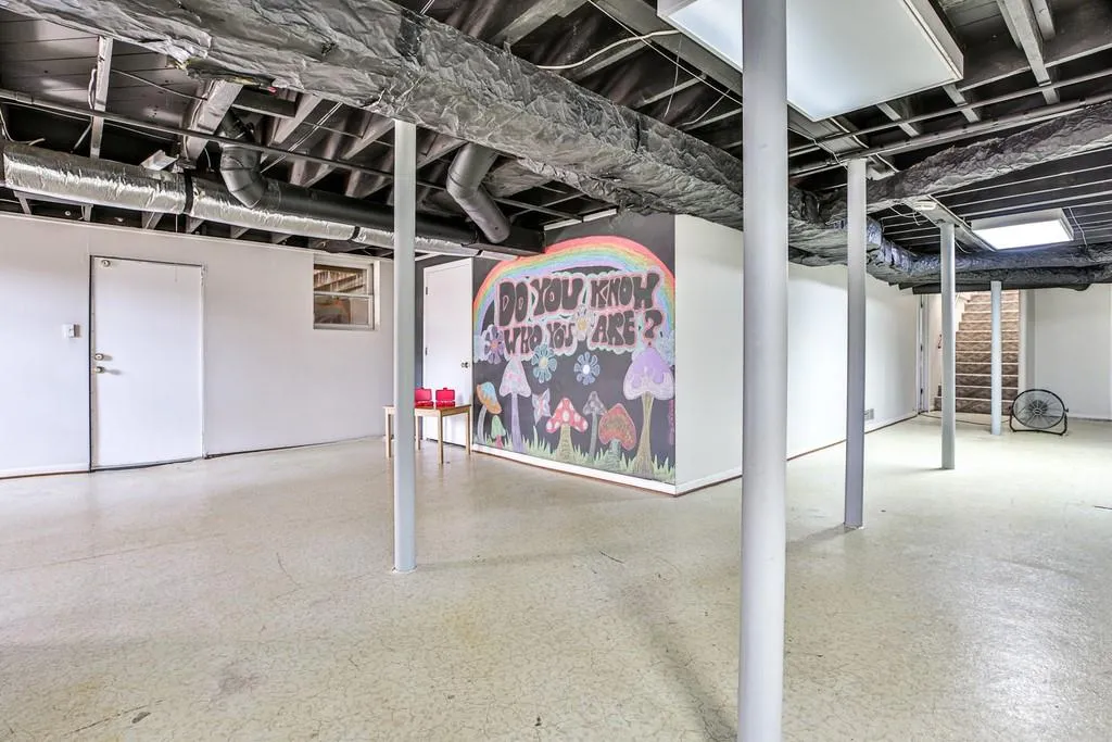 4594 Mystic Drive, Atlanta, Georgia 30342, 4 Bedrooms Bedrooms, ,3 BathroomsBathrooms,Residential,Sold,4594 Mystic Drive,6839261