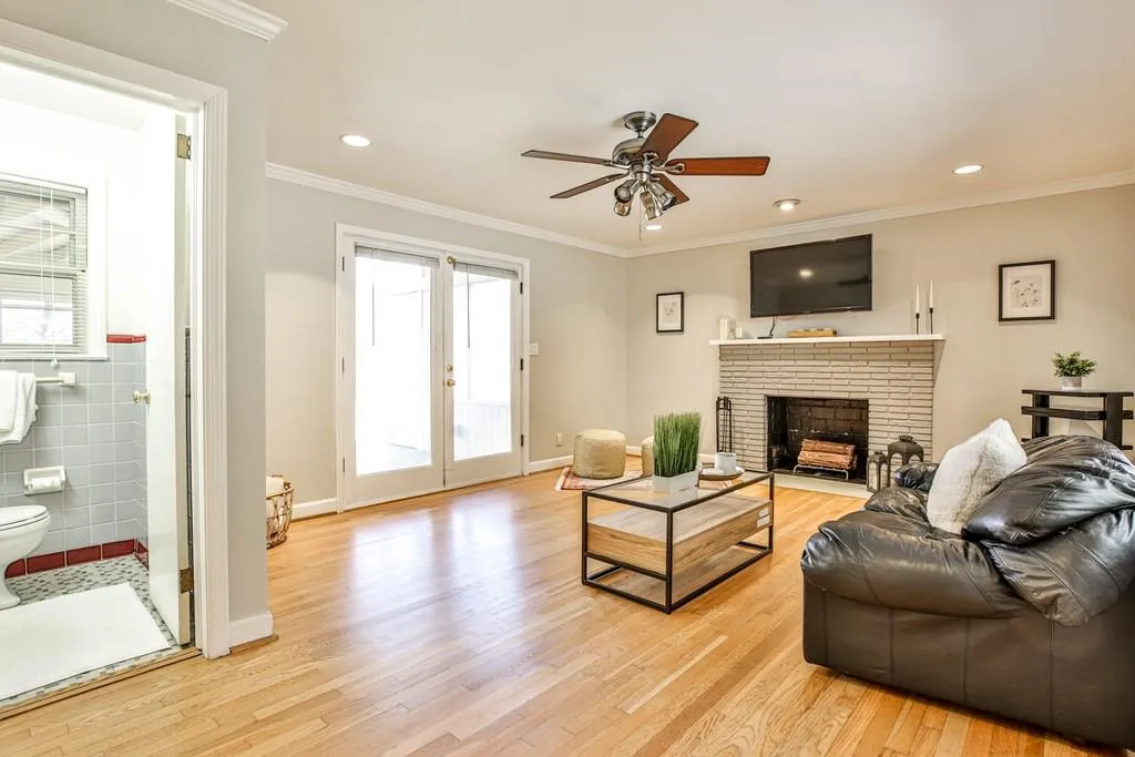 4594 Mystic Drive, Atlanta, Georgia 30342, 4 Bedrooms Bedrooms, ,3 BathroomsBathrooms,Residential,Sold,4594 Mystic Drive,6839261