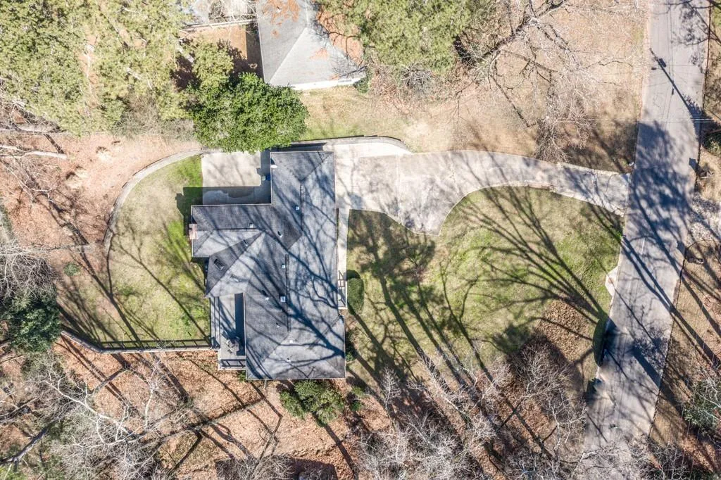 4594 Mystic Drive, Atlanta, Georgia 30342, 4 Bedrooms Bedrooms, ,3 BathroomsBathrooms,Residential,Sold,4594 Mystic Drive,6839261