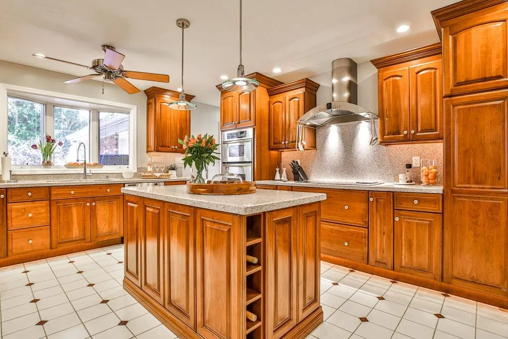 4594 Mystic Drive, Atlanta, Georgia 30342, 4 Bedrooms Bedrooms, ,3 BathroomsBathrooms,Residential,Sold,4594 Mystic Drive,6839261