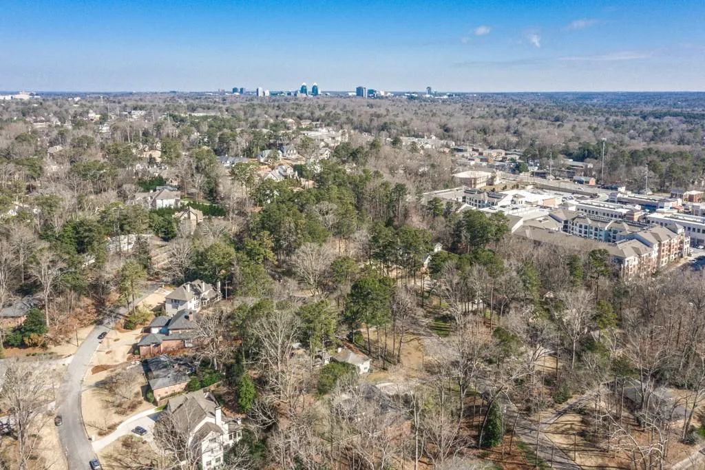 4594 Mystic Drive, Atlanta, Georgia 30342, 4 Bedrooms Bedrooms, ,3 BathroomsBathrooms,Residential,Sold,4594 Mystic Drive,6839261