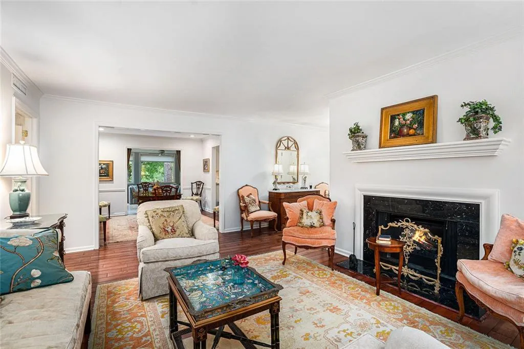 170 Elysian Way Nw, Atlanta, Georgia 30327, 3 Bedrooms Bedrooms, ,2 BathroomsBathrooms,Residential,For Sale,170 Elysian Way Nw,7600977