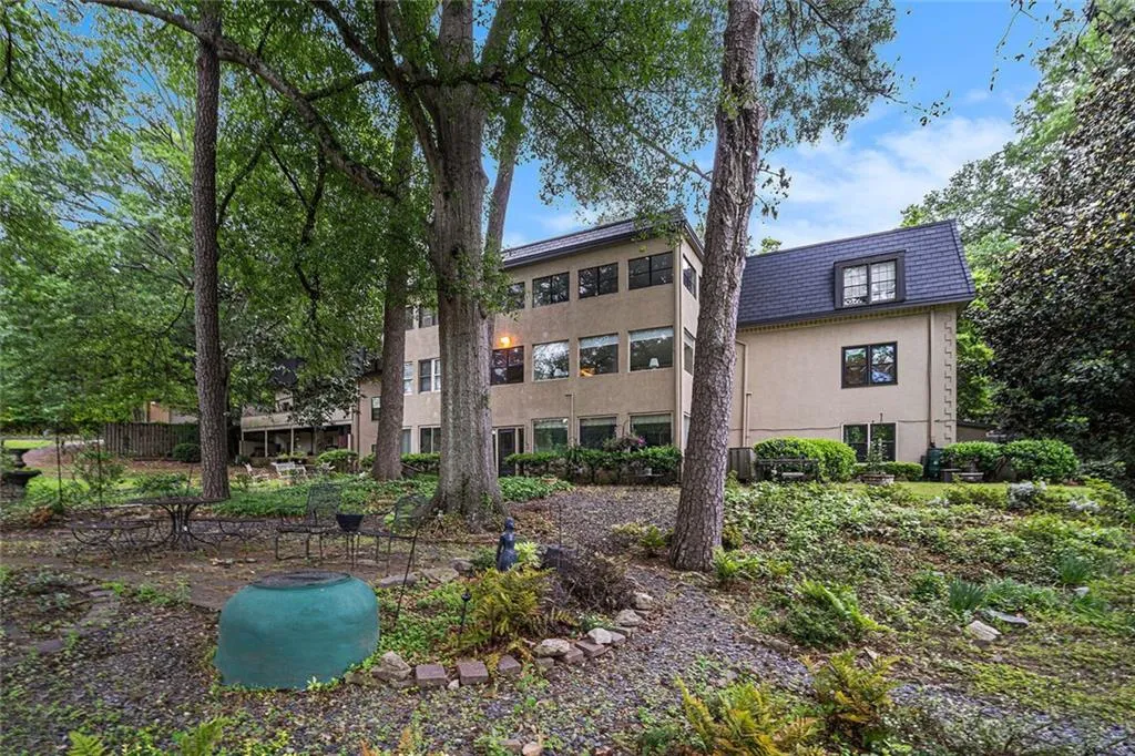 170 Elysian Way Nw, Atlanta, Georgia 30327, 3 Bedrooms Bedrooms, ,2 BathroomsBathrooms,Residential,For Sale,170 Elysian Way Nw,7600977