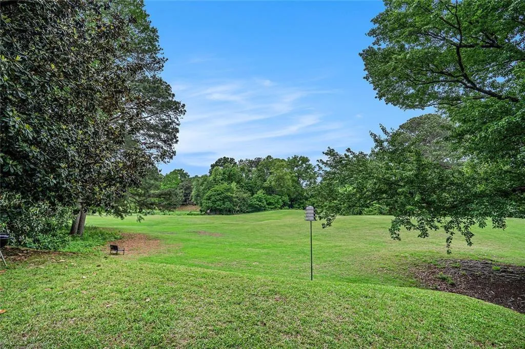 170 Elysian Way Nw, Atlanta, Georgia 30327, 3 Bedrooms Bedrooms, ,2 BathroomsBathrooms,Residential,For Sale,170 Elysian Way Nw,7600977