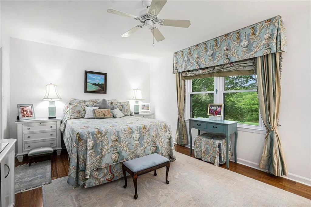 170 Elysian Way Nw, Atlanta, Georgia 30327, 3 Bedrooms Bedrooms, ,2 BathroomsBathrooms,Residential,For Sale,170 Elysian Way Nw,7600977