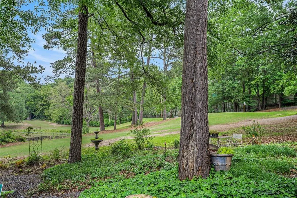 170 Elysian Way Nw, Atlanta, Georgia 30327, 3 Bedrooms Bedrooms, ,2 BathroomsBathrooms,Residential,For Sale,170 Elysian Way Nw,7600977