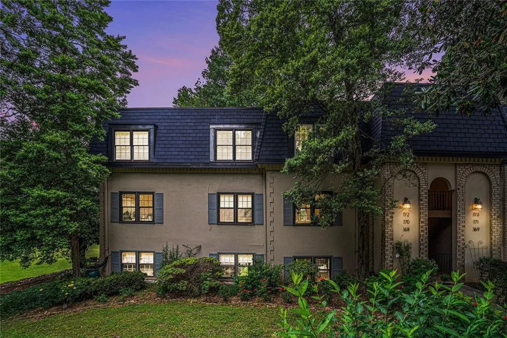 170 Elysian Way Nw, Atlanta, Georgia 30327, 3 Bedrooms Bedrooms, ,2 BathroomsBathrooms,Residential,For Sale,170 Elysian Way Nw,7600977