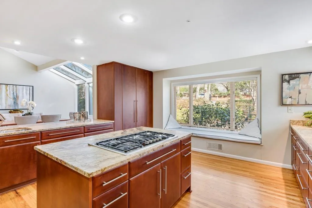 75 Glen Oaks Drive, Atlanta, Georgia 30327, 4 Bedrooms Bedrooms, ,3 BathroomsBathrooms,Residential,Sold,75 Glen Oaks Drive,6832425