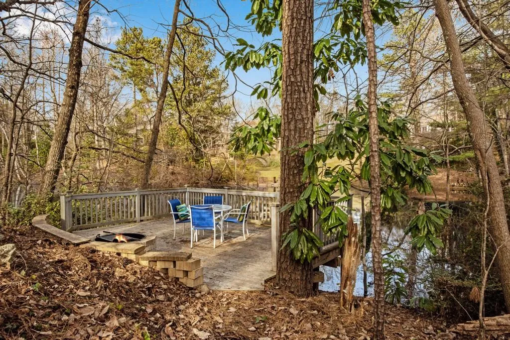 75 Glen Oaks Drive, Atlanta, Georgia 30327, 4 Bedrooms Bedrooms, ,3 BathroomsBathrooms,Residential,Sold,75 Glen Oaks Drive,6832425