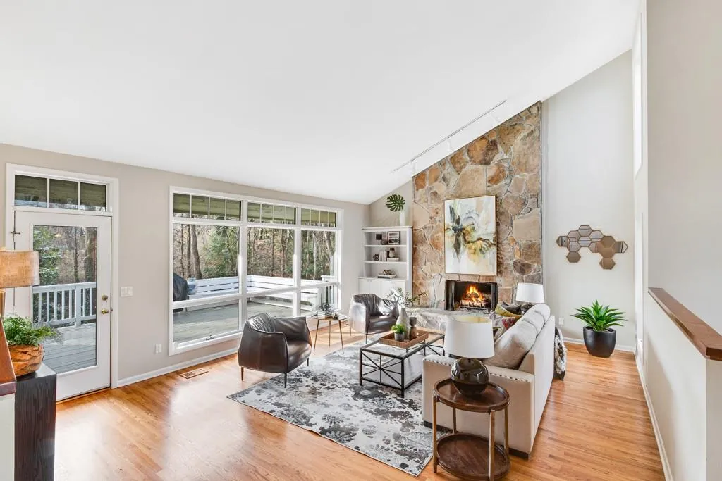 75 Glen Oaks Drive, Atlanta, Georgia 30327, 4 Bedrooms Bedrooms, ,3 BathroomsBathrooms,Residential,Sold,75 Glen Oaks Drive,6832425