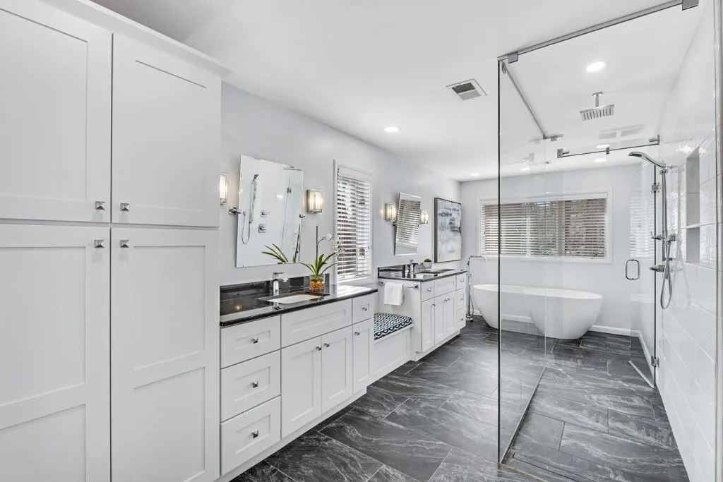 75 Glen Oaks Drive, Atlanta, Georgia 30327, 4 Bedrooms Bedrooms, ,3 BathroomsBathrooms,Residential,Sold,75 Glen Oaks Drive,6832425