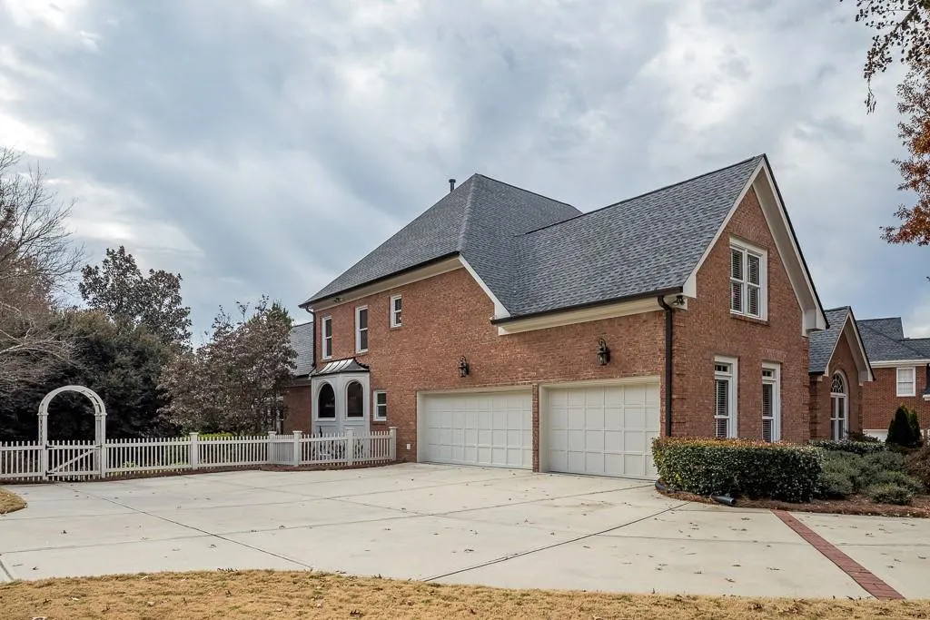 7885 Nesbit Downs Drive, Sandy Springs, Georgia 30350, 5 Bedrooms Bedrooms, ,4 BathroomsBathrooms,Residential,Sold,7885 Nesbit Downs Drive,6649056 7885 Nesbit Downs Drive, Sandy Springs, Georgia 30350, 5 Bedrooms Bedrooms, ,4 BathroomsBathrooms,Residential,Sold,7885 Nesbit Downs Drive,6649056