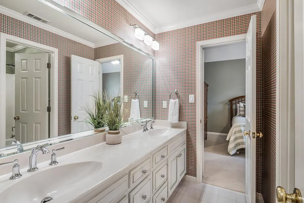 7885 Nesbit Downs Drive, Sandy Springs, Georgia 30350, 5 Bedrooms Bedrooms, ,4 BathroomsBathrooms,Residential,Sold,7885 Nesbit Downs Drive,6649056 7885 Nesbit Downs Drive, Sandy Springs, Georgia 30350, 5 Bedrooms Bedrooms, ,4 BathroomsBathrooms,Residential,Sold,7885 Nesbit Downs Drive,6649056