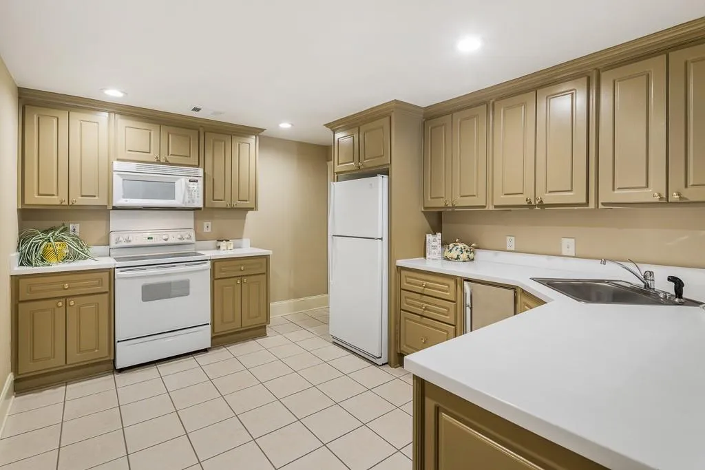 7885 Nesbit Downs Drive, Sandy Springs, Georgia 30350, 5 Bedrooms Bedrooms, ,4 BathroomsBathrooms,Residential,Sold,7885 Nesbit Downs Drive,6649056 7885 Nesbit Downs Drive, Sandy Springs, Georgia 30350, 5 Bedrooms Bedrooms, ,4 BathroomsBathrooms,Residential,Sold,7885 Nesbit Downs Drive,6649056