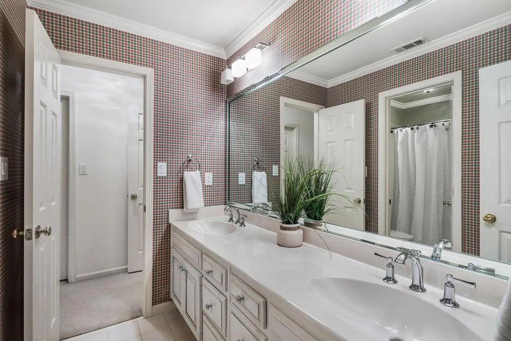 7885 Nesbit Downs Drive, Sandy Springs, Georgia 30350, 5 Bedrooms Bedrooms, ,4 BathroomsBathrooms,Residential,Sold,7885 Nesbit Downs Drive,6649056 7885 Nesbit Downs Drive, Sandy Springs, Georgia 30350, 5 Bedrooms Bedrooms, ,4 BathroomsBathrooms,Residential,Sold,7885 Nesbit Downs Drive,6649056