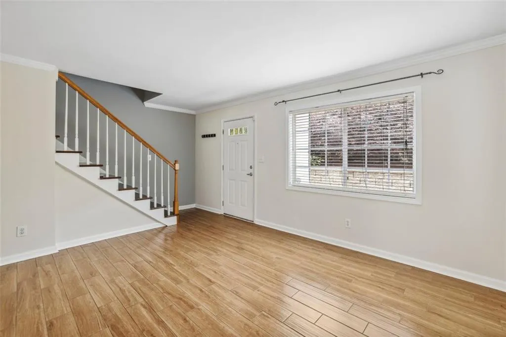 6940 Roswell Road Unit 24-a, Atlanta, Georgia 30328, 3 Bedrooms Bedrooms, ,2 BathroomsBathrooms,Residential,Sold,6940 Roswell Road Unit 24-a,7192819