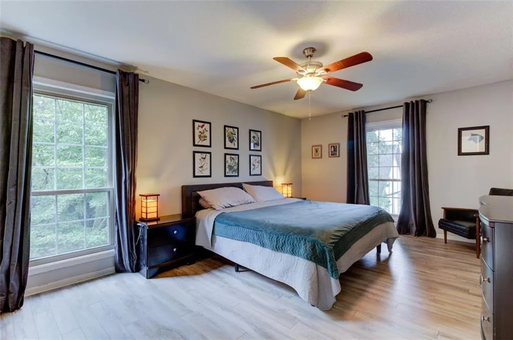 6851 Roswell Road Unit E7, Sandy Springs, Georgia 30328, 4 Bedrooms Bedrooms, ,2 BathroomsBathrooms,Residential,Sold,6851 Roswell Road Unit E7,6769063