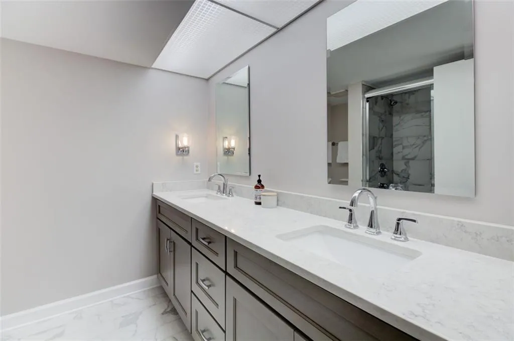 6851 Roswell Road Unit E7, Sandy Springs, Georgia 30328, 4 Bedrooms Bedrooms, ,2 BathroomsBathrooms,Residential,Sold,6851 Roswell Road Unit E7,6769063