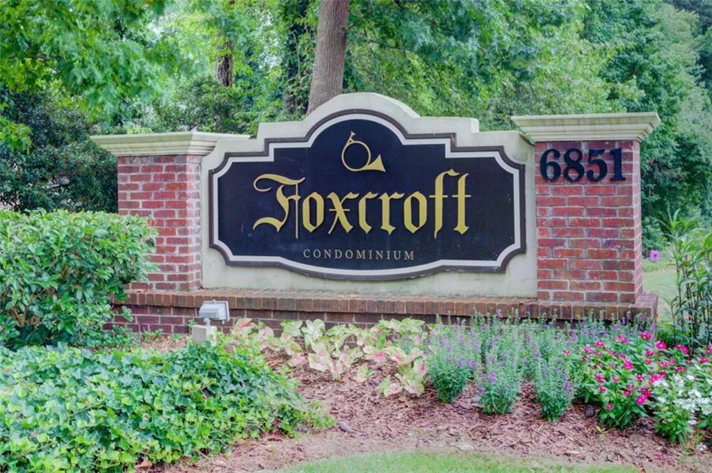 6851 Roswell Road Unit E7, Sandy Springs, Georgia 30328, 4 Bedrooms Bedrooms, ,2 BathroomsBathrooms,Residential,Sold,6851 Roswell Road Unit E7,6769063