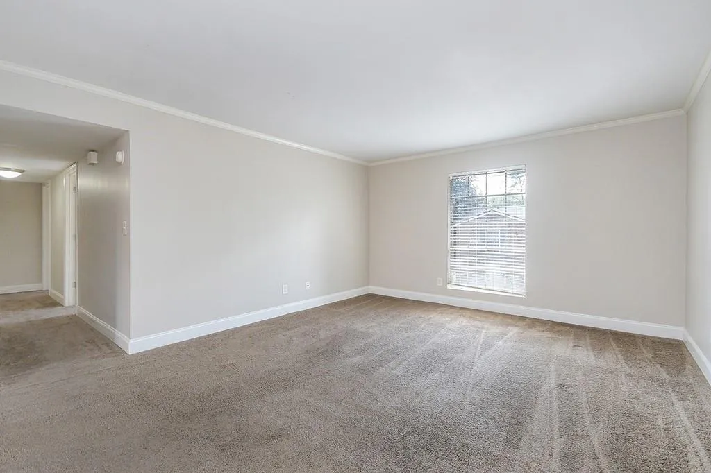 5562 Kingsport Drive, Atlanta, Georgia 30342, 3 Bedrooms Bedrooms, ,2 BathroomsBathrooms,Residential,Sold,5562 Kingsport Drive,6701833