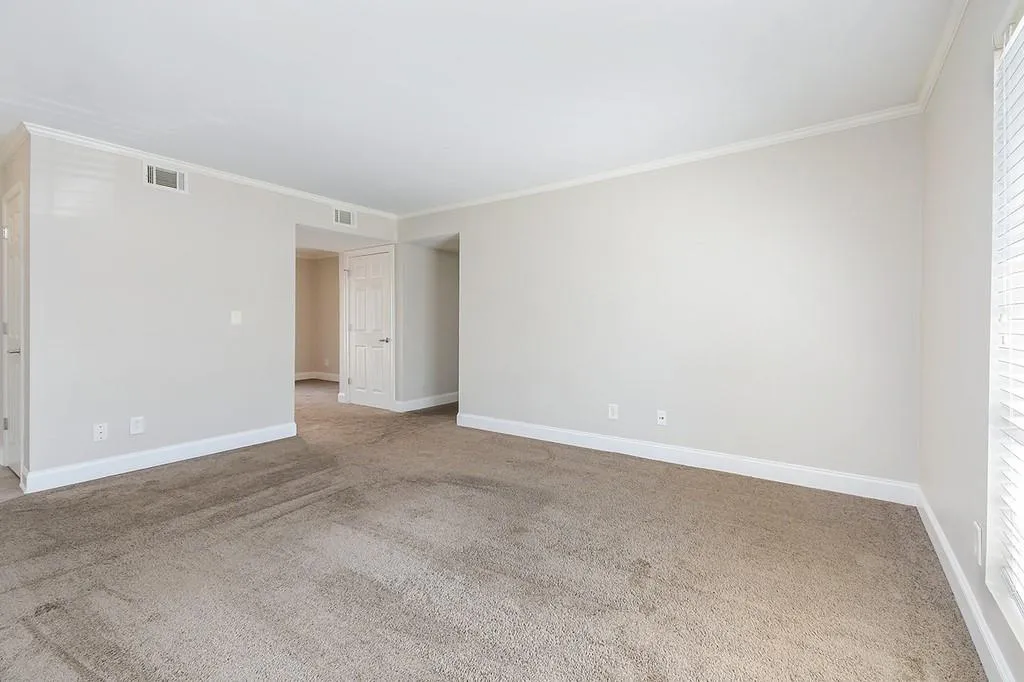 5562 Kingsport Drive, Atlanta, Georgia 30342, 3 Bedrooms Bedrooms, ,2 BathroomsBathrooms,Residential,Sold,5562 Kingsport Drive,6701833