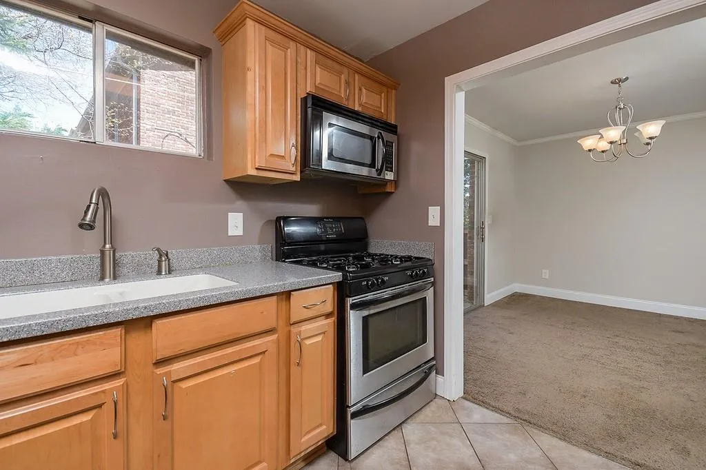 5562 Kingsport Drive, Atlanta, Georgia 30342, 3 Bedrooms Bedrooms, ,2 BathroomsBathrooms,Residential,Sold,5562 Kingsport Drive,6701833