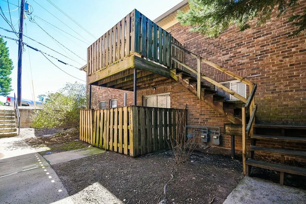 5562 Kingsport Drive, Atlanta, Georgia 30342, 3 Bedrooms Bedrooms, ,2 BathroomsBathrooms,Residential,Sold,5562 Kingsport Drive,6701833