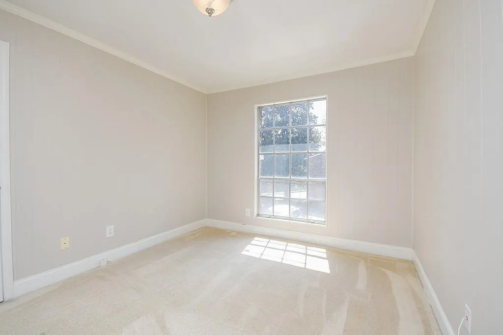 5562 Kingsport Drive, Atlanta, Georgia 30342, 3 Bedrooms Bedrooms, ,2 BathroomsBathrooms,Residential,Sold,5562 Kingsport Drive,6701833