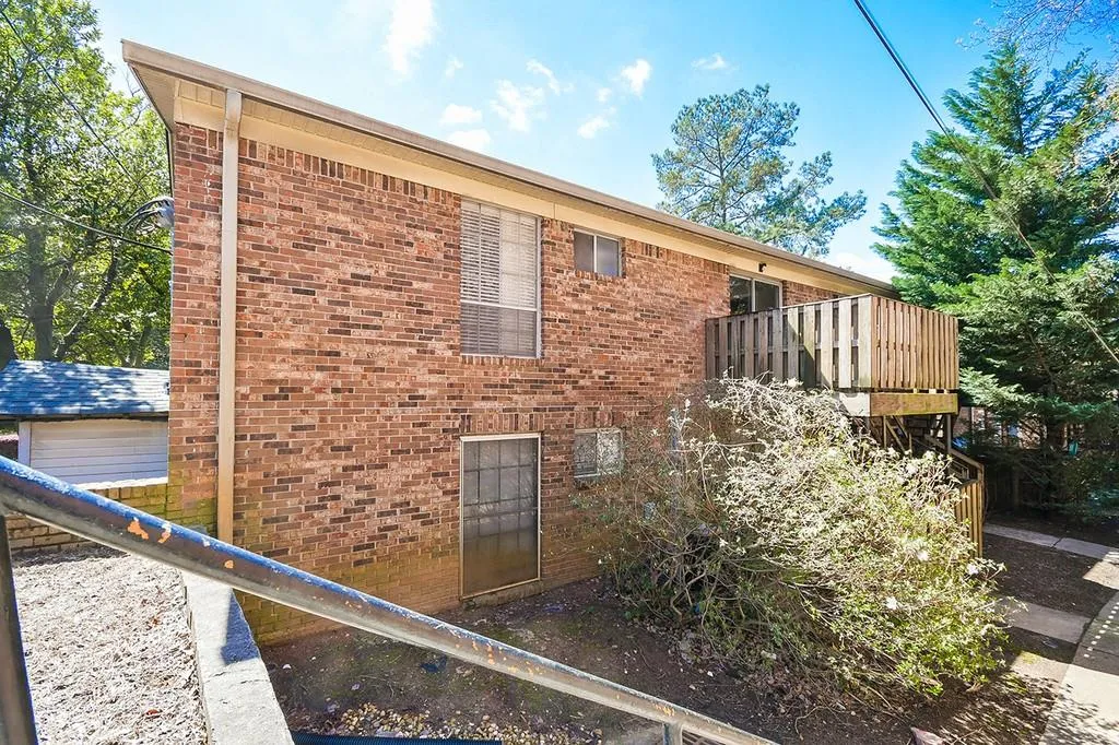 5562 Kingsport Drive, Atlanta, Georgia 30342, 3 Bedrooms Bedrooms, ,2 BathroomsBathrooms,Residential,Sold,5562 Kingsport Drive,6701833