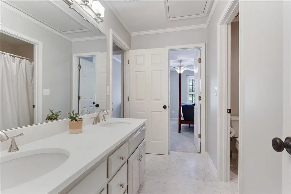 525 Vinington Court, Sandy Springs, Georgia 30350, 5 Bedrooms Bedrooms, ,4 BathroomsBathrooms,Residential,Sold,525 Vinington Court,6562221