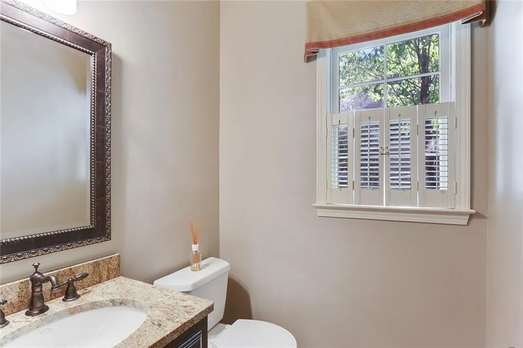525 Vinington Court, Sandy Springs, Georgia 30350, 5 Bedrooms Bedrooms, ,4 BathroomsBathrooms,Residential,Sold,525 Vinington Court,6562221