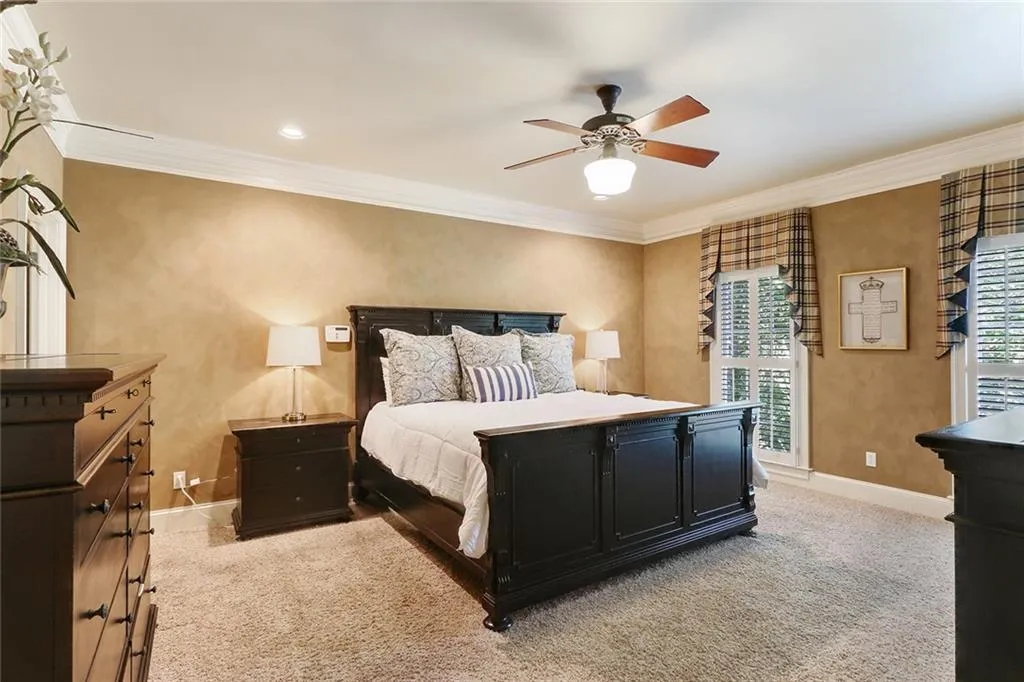 525 Vinington Court, Sandy Springs, Georgia 30350, 5 Bedrooms Bedrooms, ,4 BathroomsBathrooms,Residential,Sold,525 Vinington Court,6562221