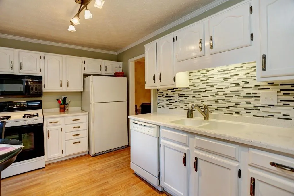 1144 Pitts Road Unit 1144, Sandy Springs, Georgia 30350, 3 Bedrooms Bedrooms, ,2 BathroomsBathrooms,Residential,Sold,1144 Pitts Road Unit 1144,5728267