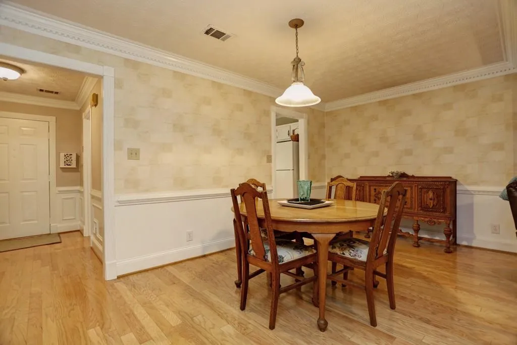1144 Pitts Road Unit 1144, Sandy Springs, Georgia 30350, 3 Bedrooms Bedrooms, ,2 BathroomsBathrooms,Residential,Sold,1144 Pitts Road Unit 1144,5728267